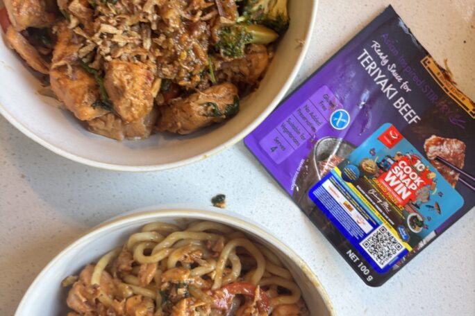 Tradie friendly salmon bowls