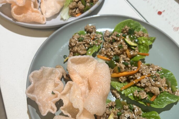 San choy bao with prawn crackers