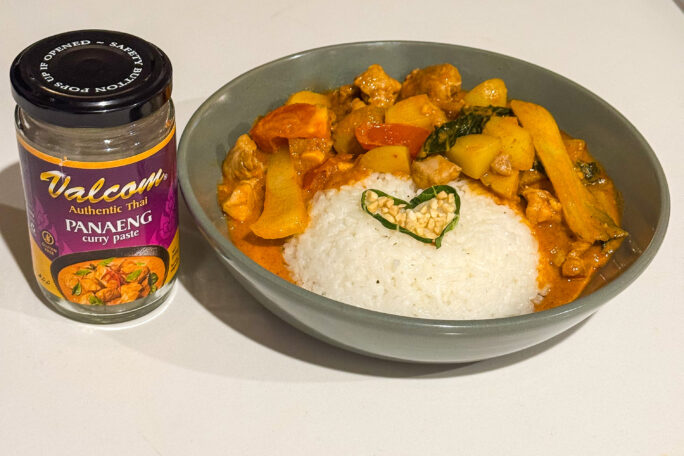 Homestyle Chicken Penaeng with Bok choy and Potatoes