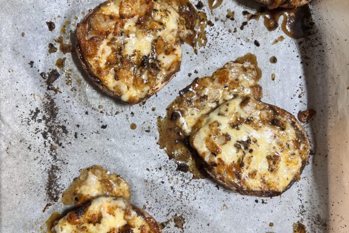 Cheesy Onion Kewpie Mushrooms