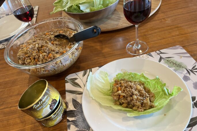 Lettuce cups (San choy bow)