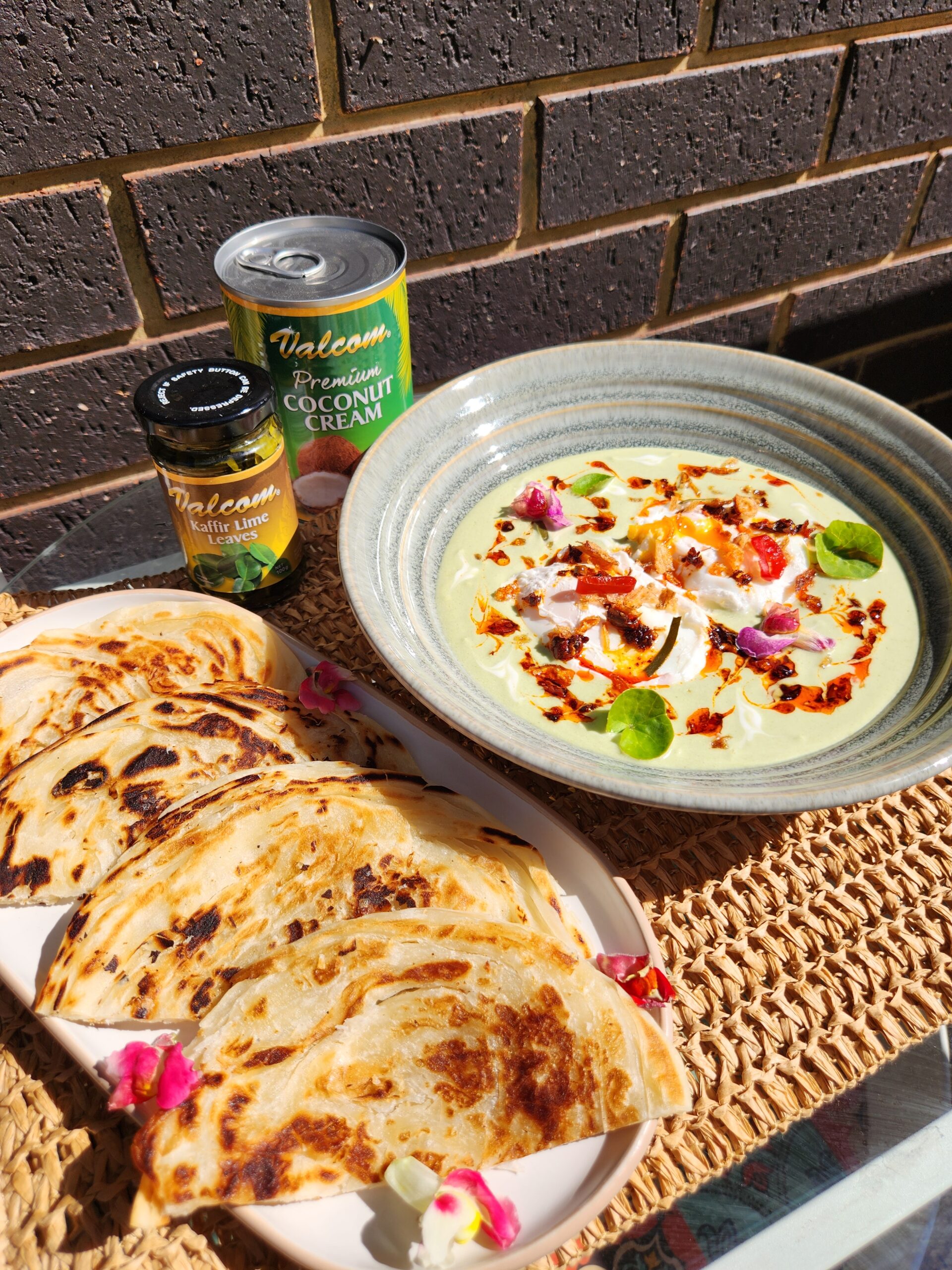 Garnishing Roti Fiery Thai Green Curry Eggs with Roti Canai | Cook Snap Win 2026