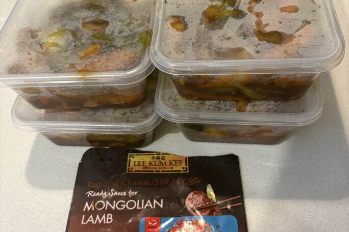 Stir fry Mongolian pork with chilli