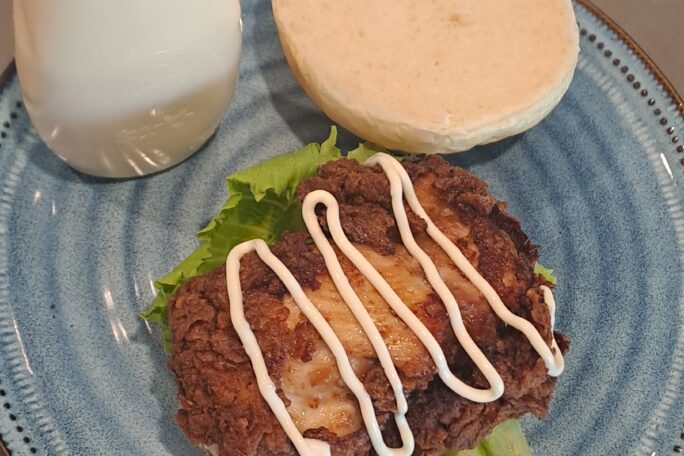 Hot and spicy chicken burgers