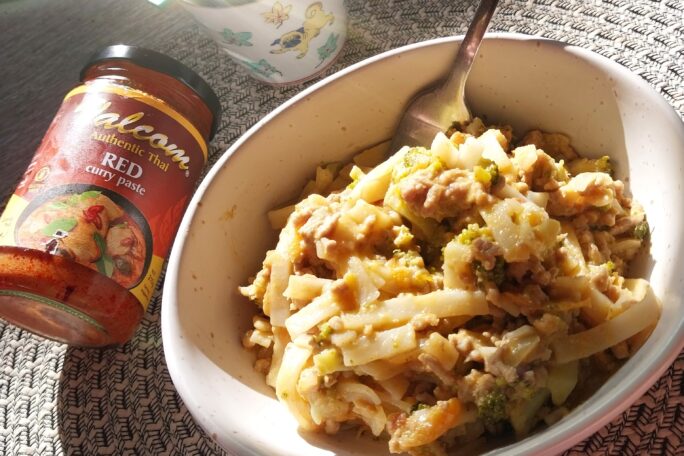 Pork mince, creamy coconut noodles
