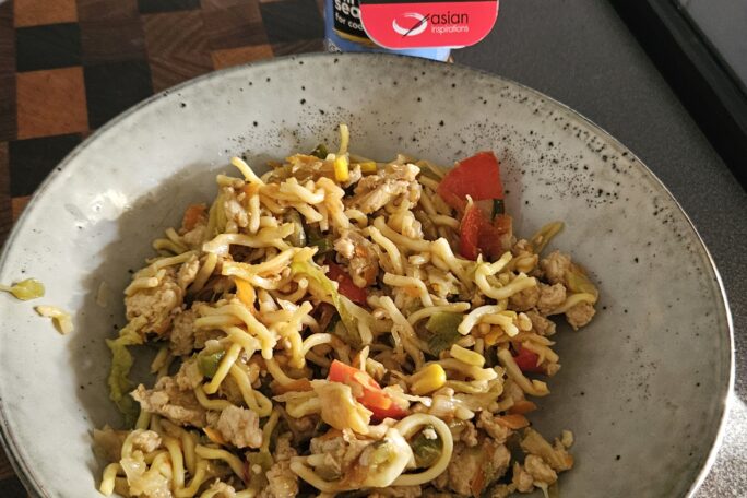 Sarahs Chic chowmein