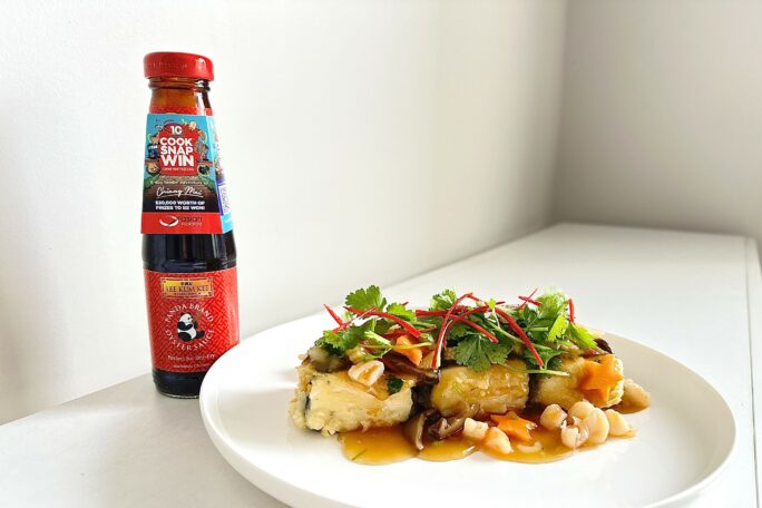 Crispy Nori-Wrapped Tofu with homemade gravy sauce