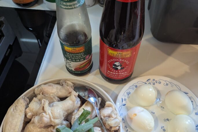 Braised Chicken Wings and Eggs