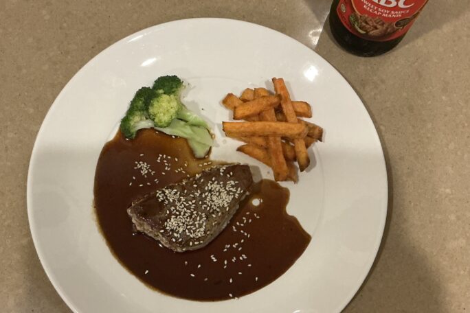 Seared tuna with sweet soy, sesame oil and toasted sesame seeds