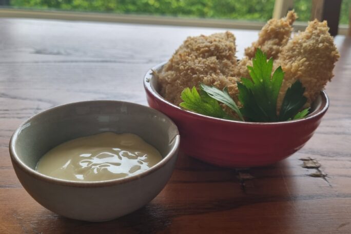 Crispy Chicken Tenders with Honey Mustard Dipping Sauce