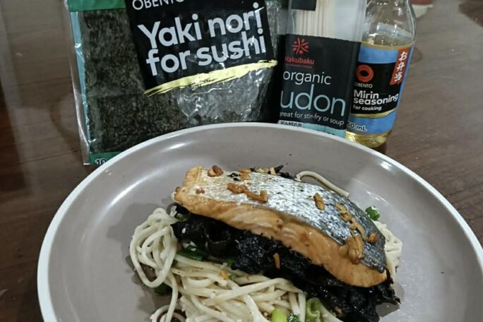 Baked Salmon with Udon Noodle