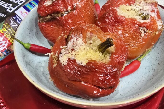 Thai-Style Spicy Stuffed Capsicums with Parmesan Breadcrumbs