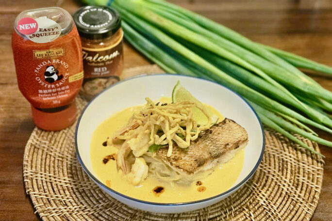 Crispy Skin Snapper and Prawn Khao Soy with Finger Lime