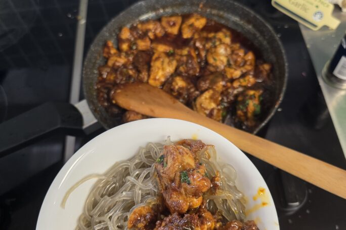 Glass noodles with spicy chicken stir fry